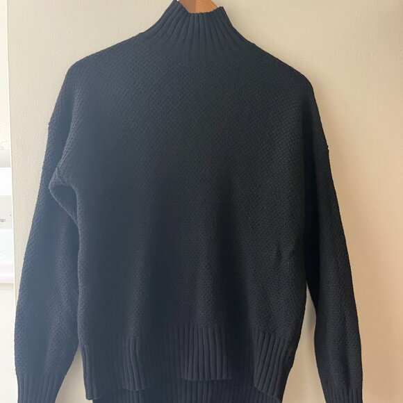Everlane Black Recycled Cashmere Stroopwafel Turtleneck Sweater Sz Small - Picture 3 of 9